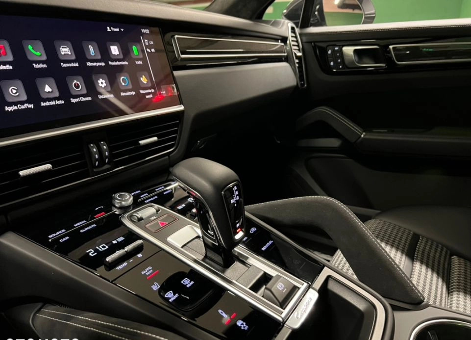 Porsche Cayenne cena 619000 przebieg: 1050, rok produkcji 2022 z Przysucha małe 254